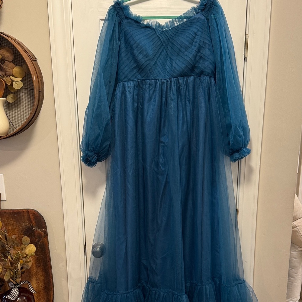 NWT Elegant Teal Long Sleeve Tulle Maternity Dress